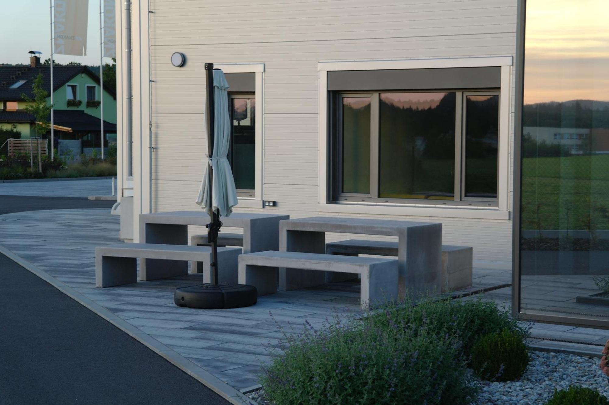 Hangar Apartment